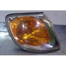 923023A010 фара передня Hyundai Trajet 2001