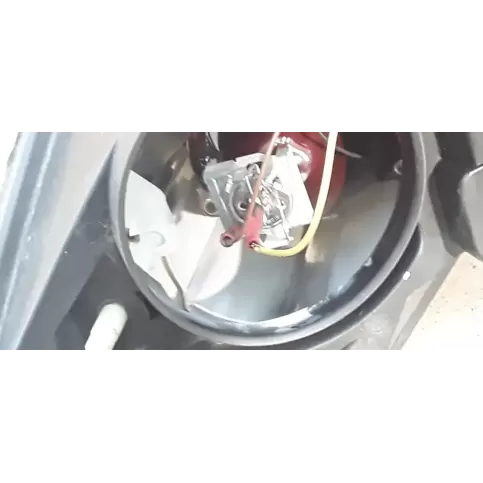 9655764280 фара передняя Peugeot 307 2005