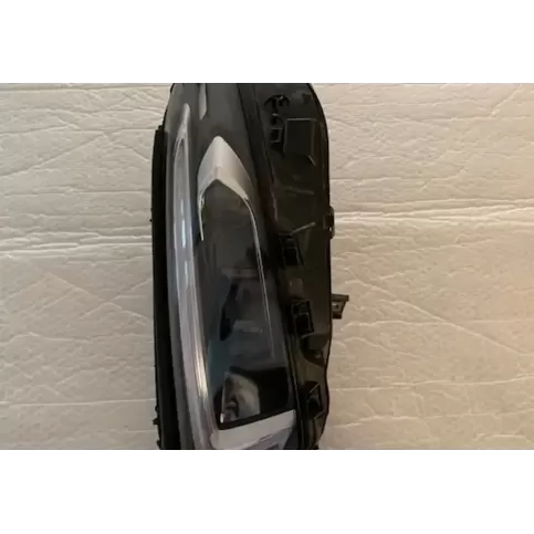 A1779065500KZ фара передняя Mercedes-Benz A W177 2018