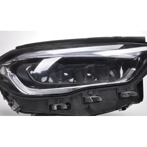 A2479064405 фара передня Mercedes-Benz GLA H247 2021