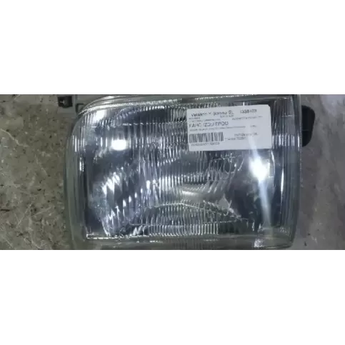 B6060VK40B фара передняя Nissan Navara D22 2001