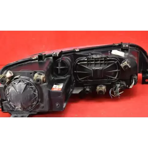 F014002476L фара передняя Mazda 626 2002