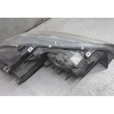 F014003902 фара передняя Mazda 6 2004
