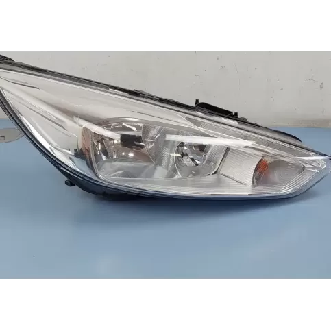 F1EB13W029AFB фара передняя Ford Focus 2015