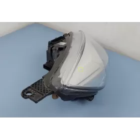 F1EB13W029AFB фара передняя Ford Focus 2015