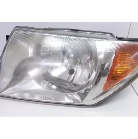 H189A9476 фара передня Mitsubishi Pajero 2001