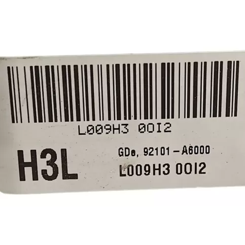 L009H30012 фара передня Hyundai i30 2013