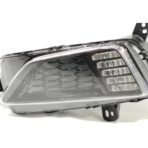 L90098865 фара передняя Volkswagen Polo 2017