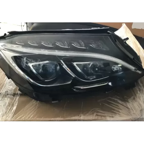 LE12A6294 фара задняя Mercedes-Benz C W205 2015