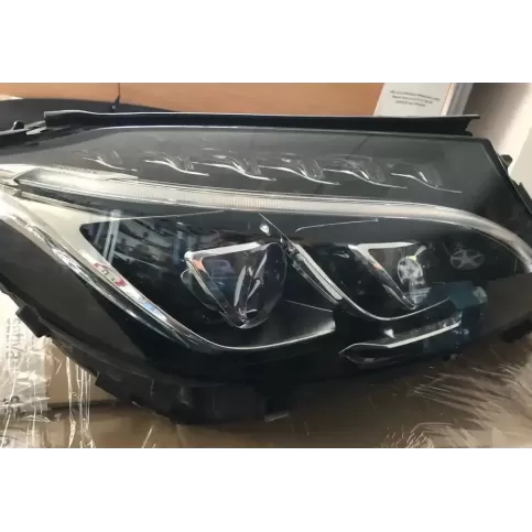 LE12A6294 фара задняя Mercedes-Benz C W205 2015