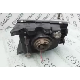 MB831068 фара передня Mitsubishi Montero 1994