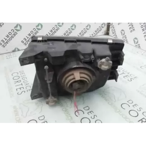 MB831068 фара передня Mitsubishi Montero 1994