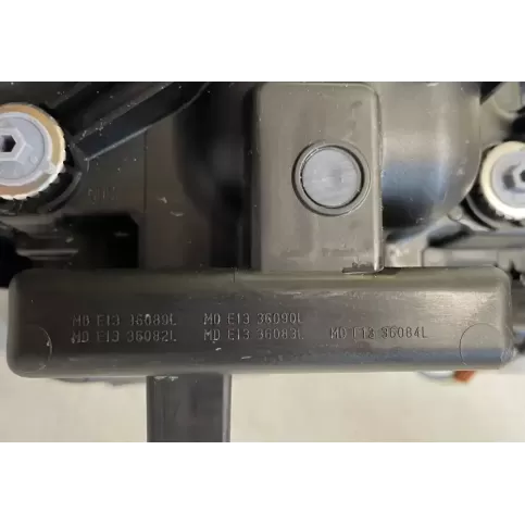 MDE1336089L фара передня Subaru Forester SK 2022