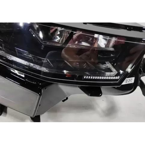 0022390106 фара передняя Skoda Kodiaq 2022