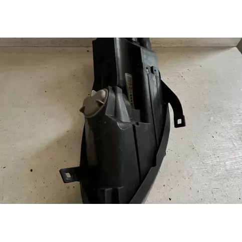0301208602 фара передняя Mitsubishi Colt 2007