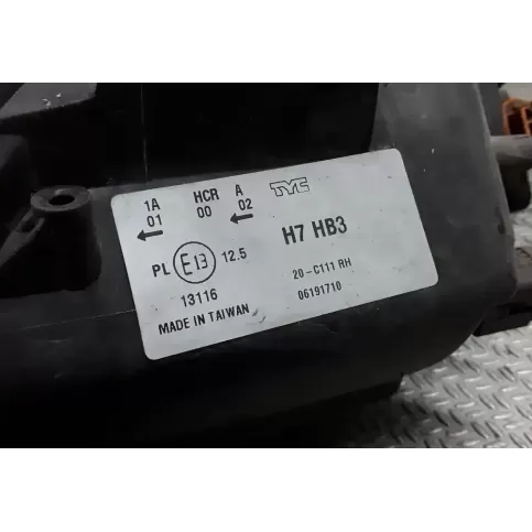 06191710 фара передняя Mazda 5 2006
