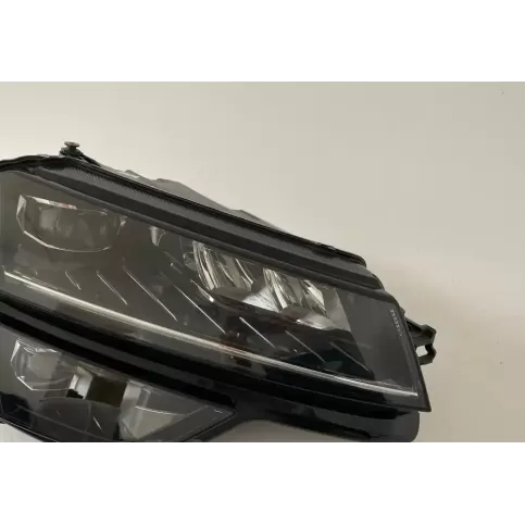 082202 фара передняя Skoda Karoq 2017