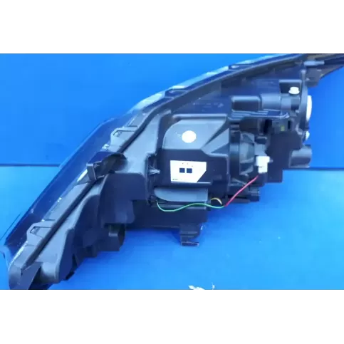 100180141001800998191104 фара передняя Nissan Qashqai 2013