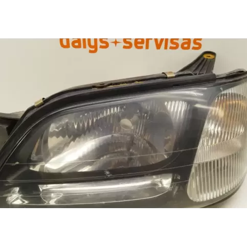 10020653 фара передняя Subaru Legacy 1999