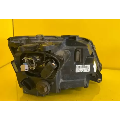 13695 фара передняя Volkswagen Amarok 2010