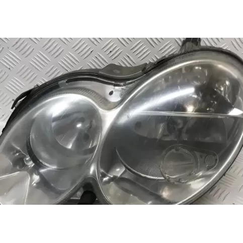 15274100 фара передняя Mercedes-Benz CLK A209 C209 2008