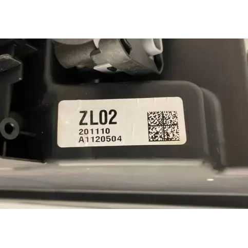 201110 фара передняя KIA Soul 2022