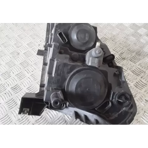 26010JD00A фара передняя Nissan Qashqai 2007