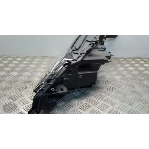318007227G фара передняя Lexus ES 300h 2020