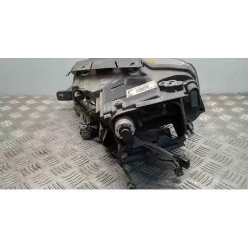 3C0941752G фара передняя Volkswagen PASSAT B6 2007
