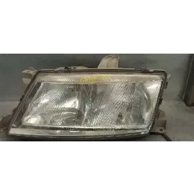 4832457 фара передня Saab 9-5 2006