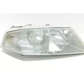 4SHX13K046AA фара передняя Skoda Octavia Mk2 (1Z) 2006