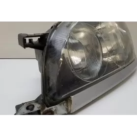 54533366 фара передняя Toyota Avensis T220 2001