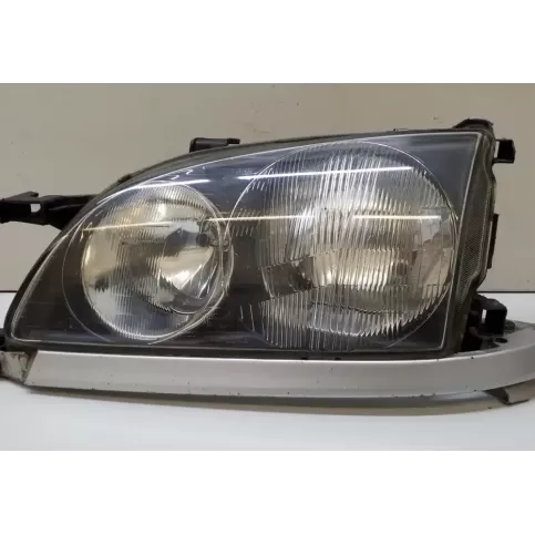 54533366 фара передняя Toyota Avensis T220 2001