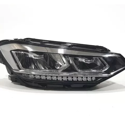 5TB941036 фара передня Volkswagen Touran III 2015