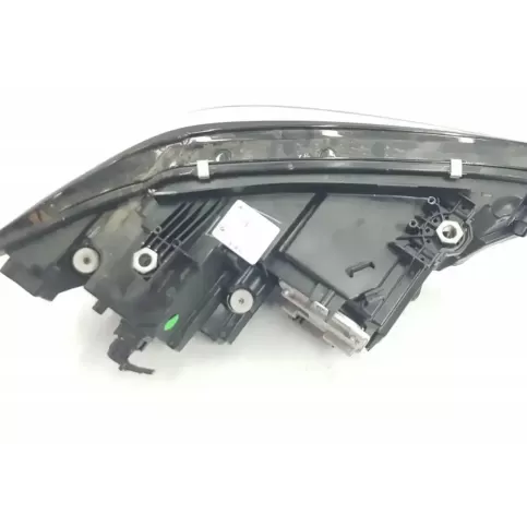 63118496153 фара передня BMW M3 2018