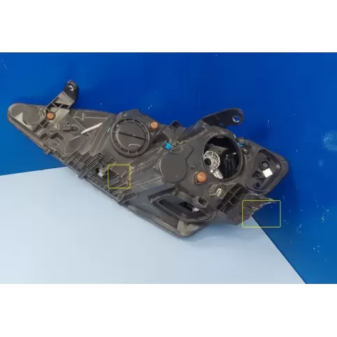 68228948AD фара передня Chrysler Pacifica 2017