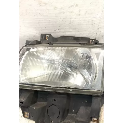 701941009E фара передняя Volkswagen Transporter - Caravelle T4 2002
