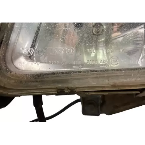 717704 фара передняя Volvo S80 2002
