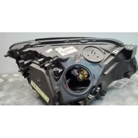 7182137 фара передняя BMW 7 F01 F02 F03 F04 2011