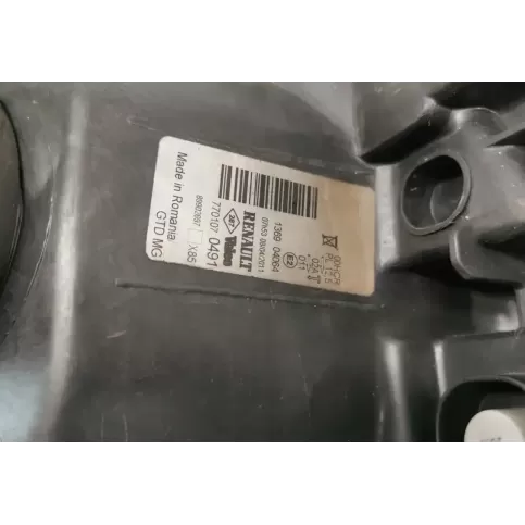 7701070491 фара передня Renault Clio III 2008