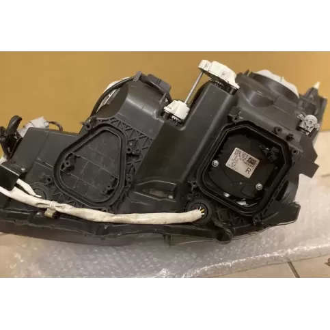 8114550300 фара передняя Lexus LS 460 - 600H 2007