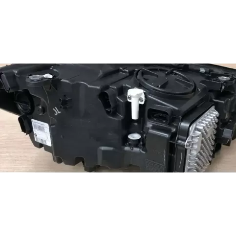 8739641 фара передня BMW X3 G01 2018