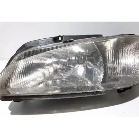 88202144G фара передня Peugeot 106 1996
