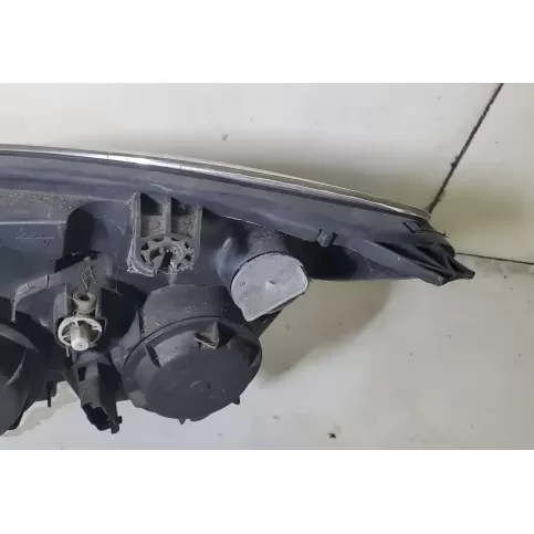 89004486 фара передняя Citroen C5 2002