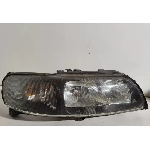 89004806 фара передняя Volvo V70 2000