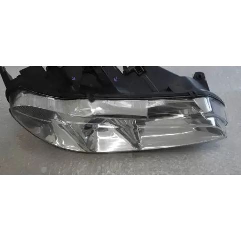 89100533 фара передняя Peugeot 406 2006