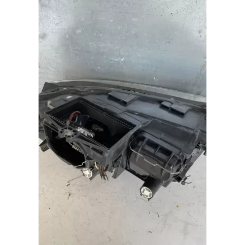 89310240 фара передня Audi A4 S4 B6 8E 8H 2004