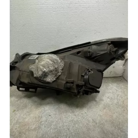 893133400D92 фара передня Opel Corsa D 2009