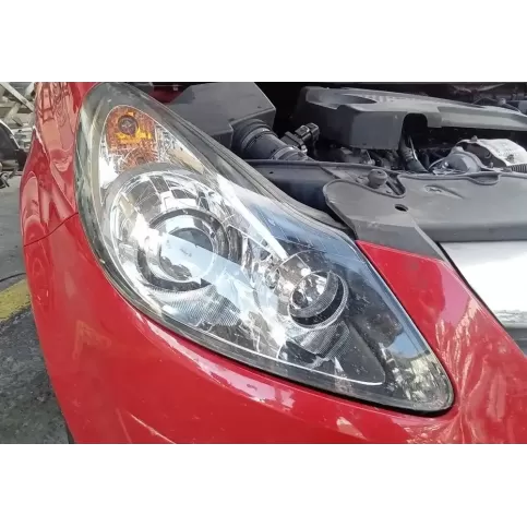 89313380 фара передня Opel Corsa D 2010