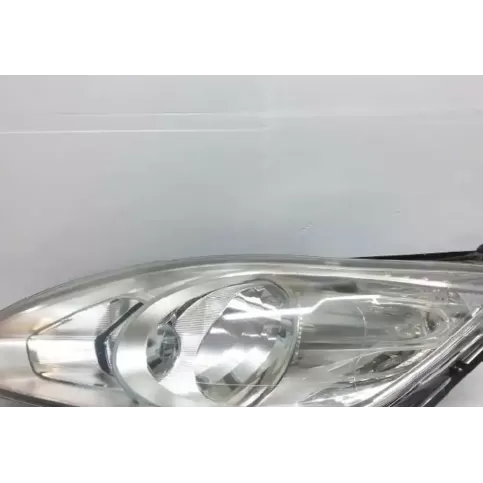8952246 фара передняя Ford C-MAX II 2010